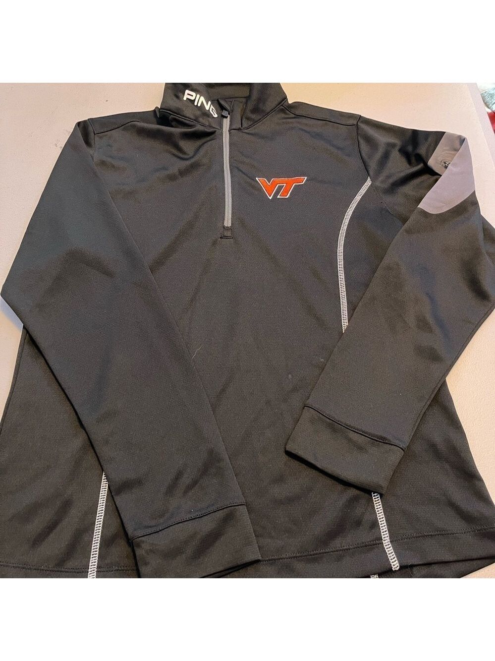 Virginia Tech Sweatshirt Womens medium 1/4 Zip Pullover